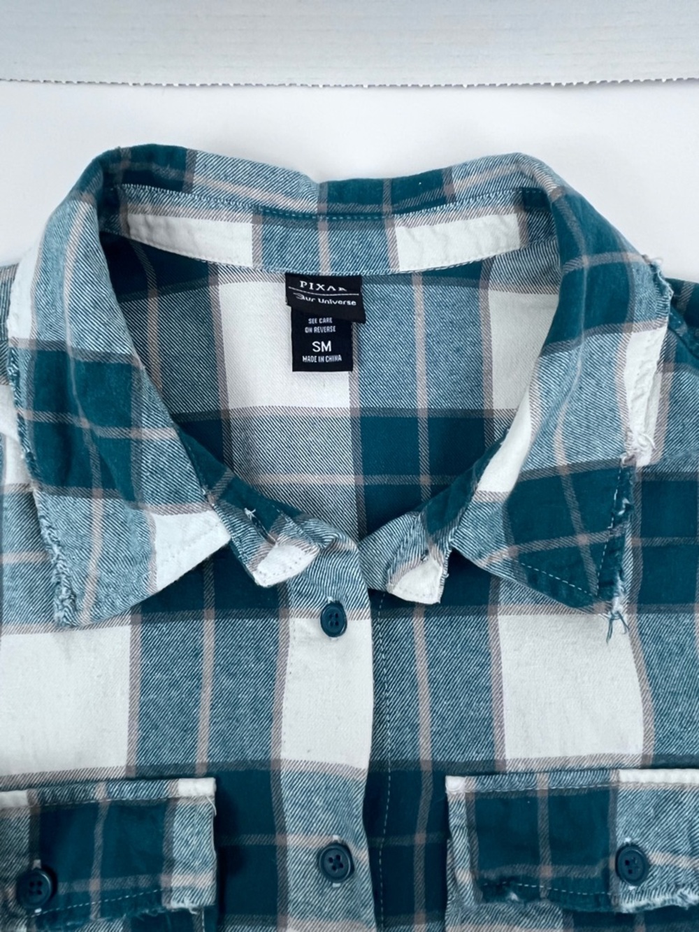 Pixar Our Universe Women's Flannel Top with Brave Merida  & DunBroch Bears Small - Picture 8 of 11